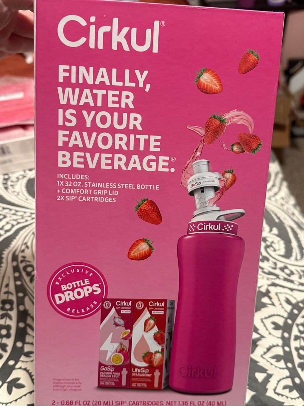 Cirkul Strawberry Pink Stainless Bottle + Flavor